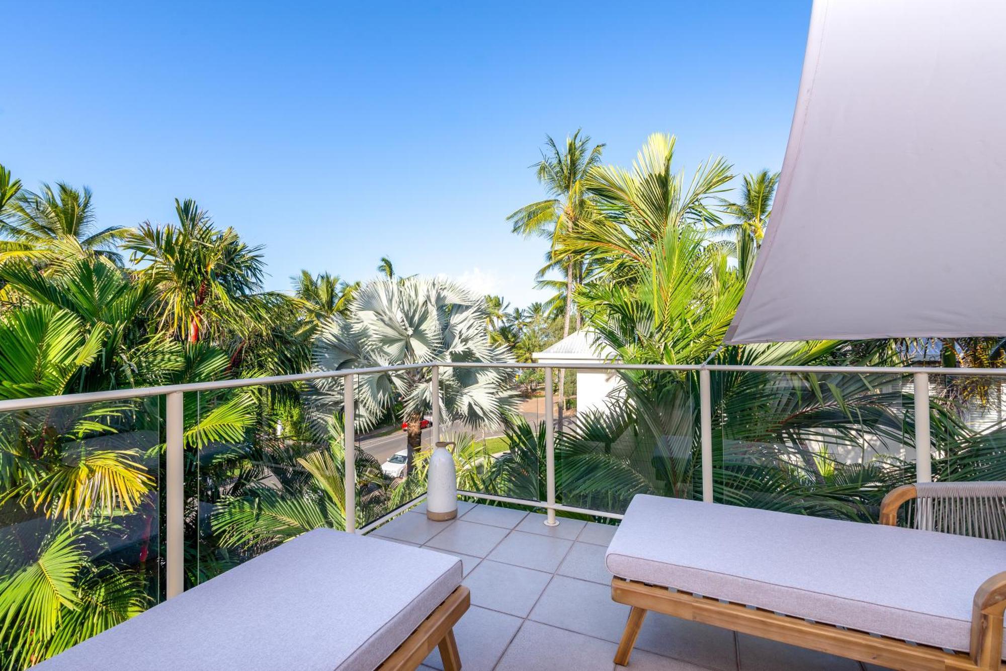 Driftwood Mantaray - Official Onsite Reception And Check In Lejlighedshotel Port Douglas Eksteriør billede